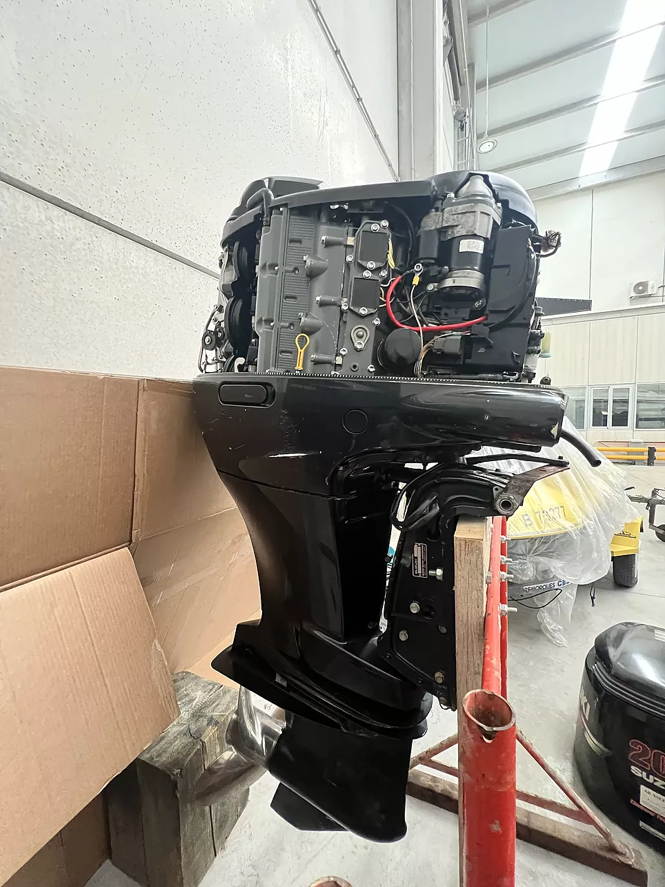 SUZUKI DF200 OUTBOARD MOTOR