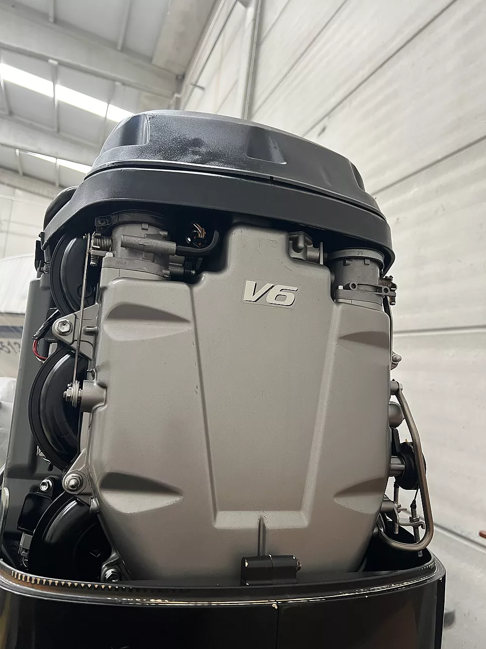 SUZUKI DF200 OUTBOARD MOTOR